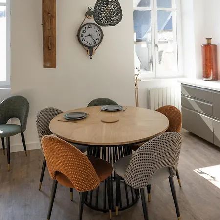 Immeuble H4 - Cozy & Comfortable Stay La Fleche Room photo