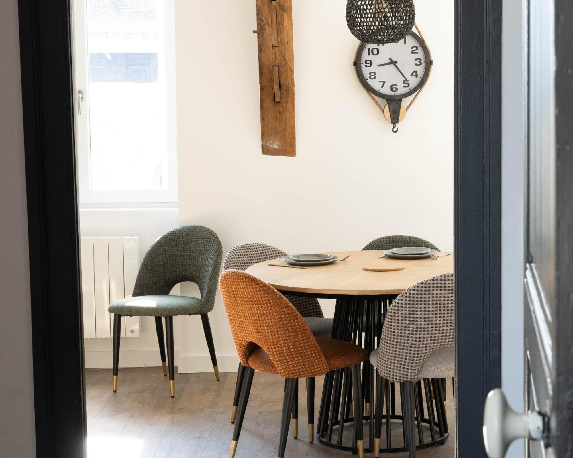 Immeuble H4 - Cozy & Comfortable Apartment *